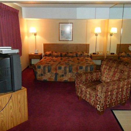 Super 8 By Wyndham Chadron Ne Hotel Buitenkant foto