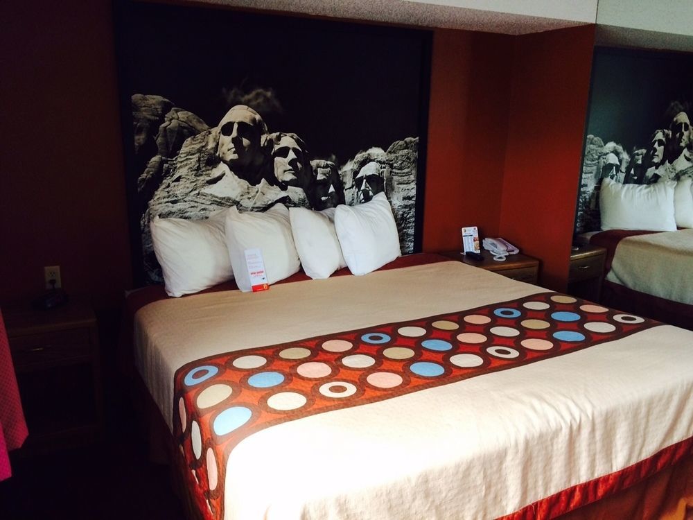 Super 8 By Wyndham Chadron Ne Hotel Buitenkant foto