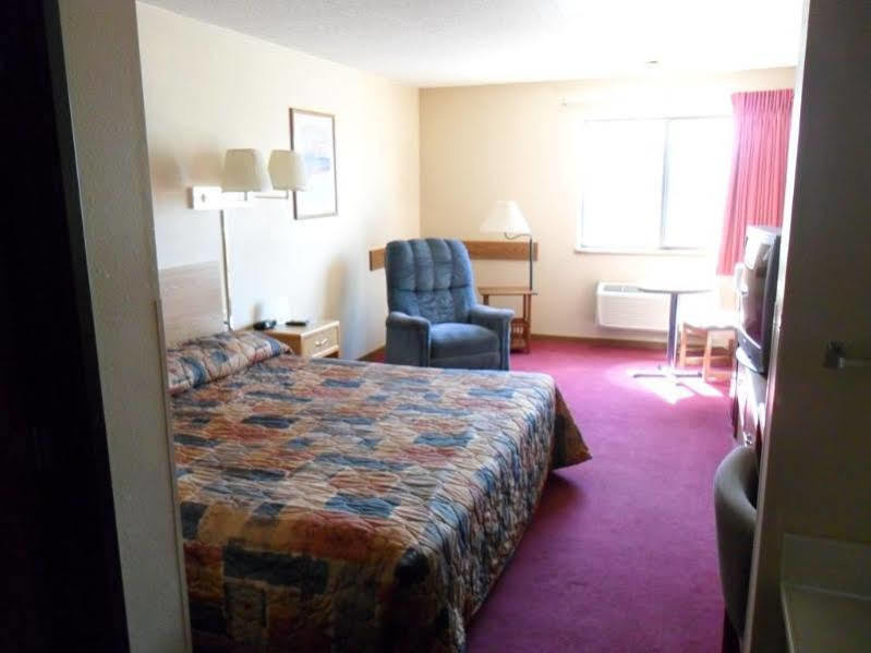 Super 8 By Wyndham Chadron Ne Hotel Buitenkant foto